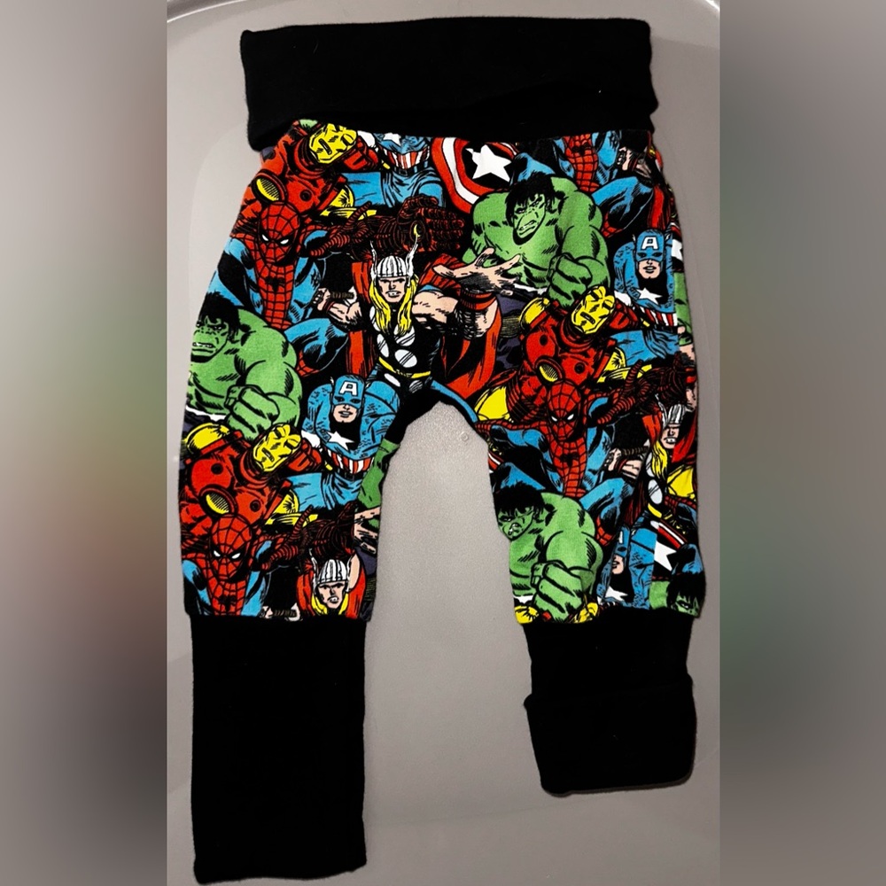 Marvel Kids Superhero Print Pants - Black